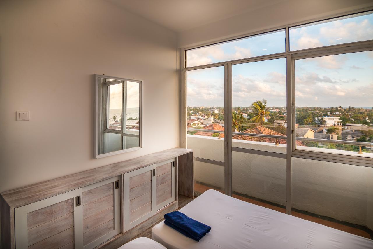 Island Hostels Mount Lavinia マウントラビニア エクステリア 写真