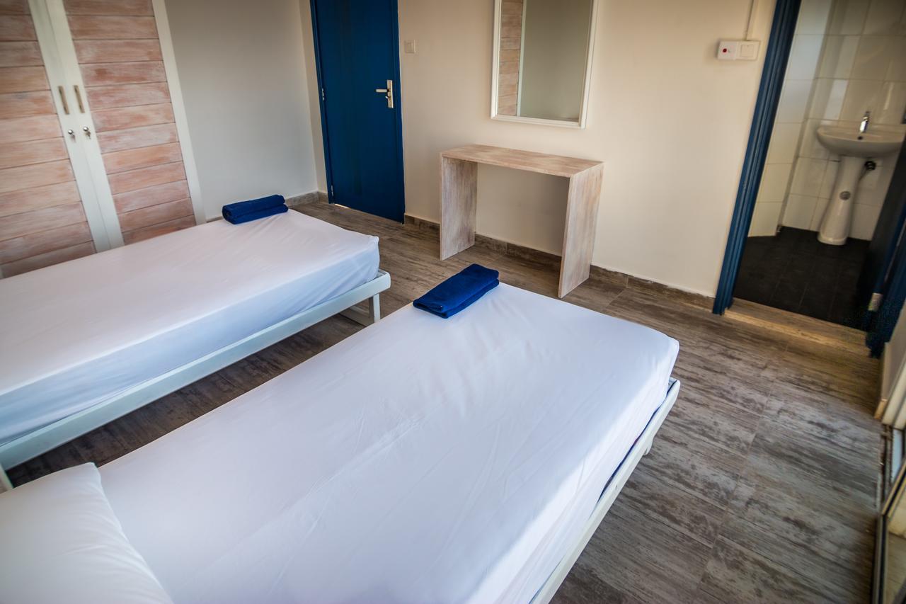 Island Hostels Mount Lavinia マウントラビニア エクステリア 写真